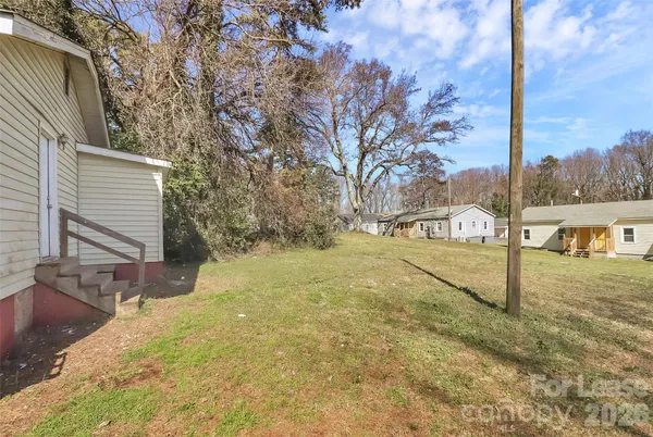 $1,150 | 2510 Hemphill Street, Charlotte, NC 28208