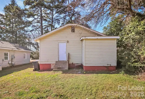 $1,150 | 2510 Hemphill Street, Charlotte, NC 28208