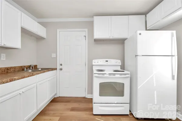 $1,150 | 2510 Hemphill Street, Charlotte, NC 28208