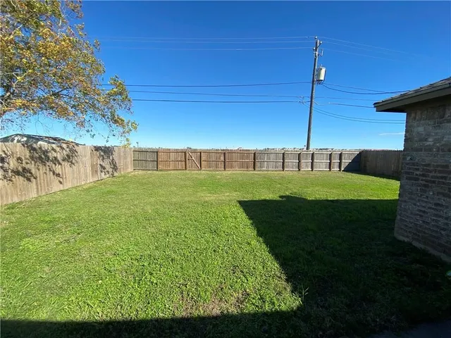 $1,295 | 7406 Milky Way Drive, Corpus Christi, TX 78412