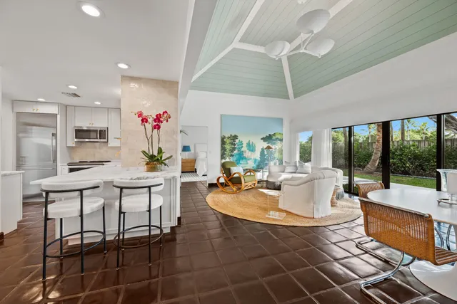 $1,350,000 | 11794 Wimbledon Circle, Wellington, FL 33414