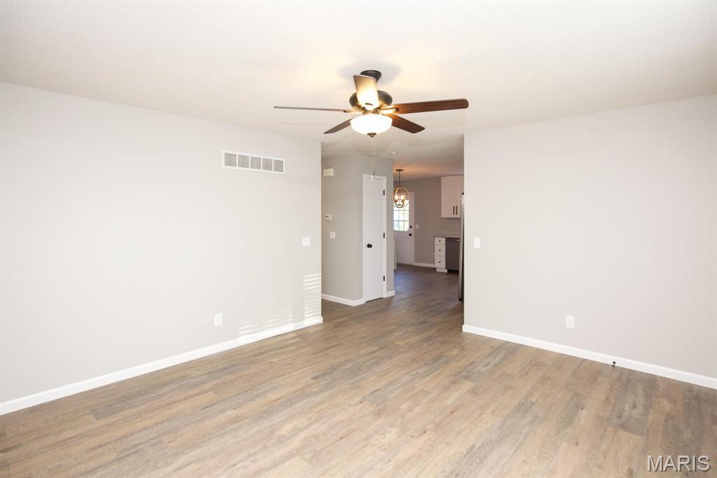 7 Windstream Court St. Peters, MO 63376 - Photo 3 of 22