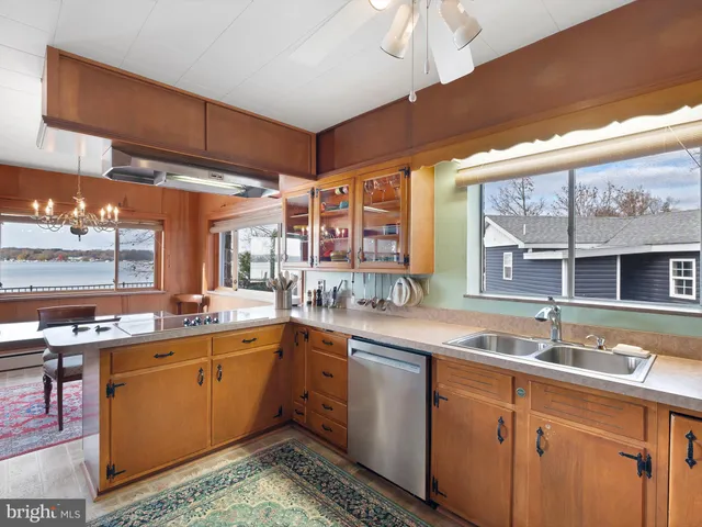 $795,000 | 31 Borens Shore Road, Elkton, MD 21921