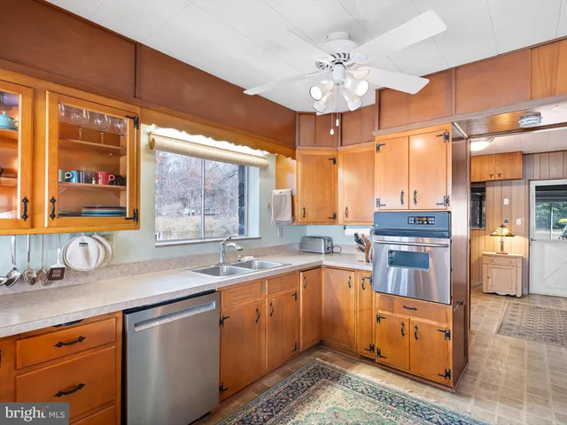 $795,000 | 31 Borens Shore Road, Elkton, MD 21921