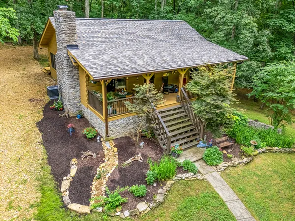 $509,900 | 5833 Dewey Carr Road, Bethpage, TN 37022