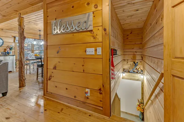 $509,900 | 5833 Dewey Carr Road, Bethpage, TN 37022