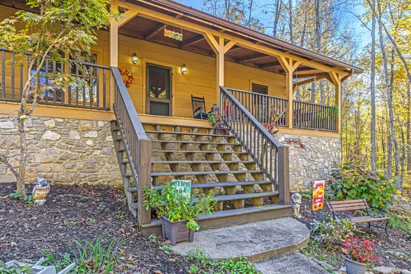 $509,900 | 5833 Dewey Carr Road, Bethpage, TN 37022