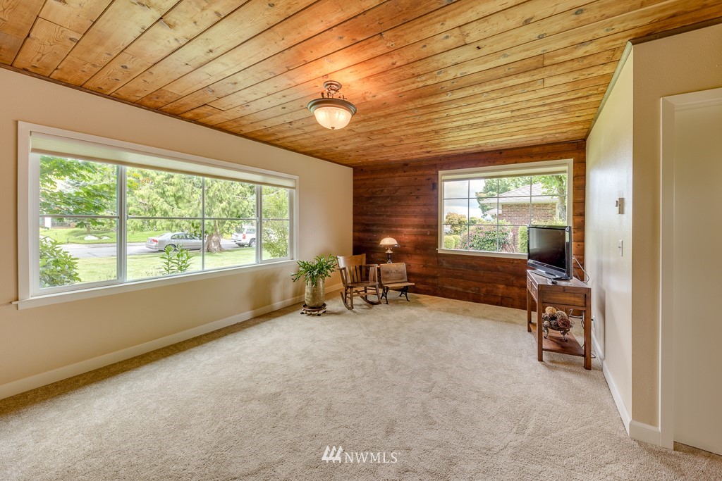 725 Rucker Avenue Everett, WA 98201 - Photo 15 of 20