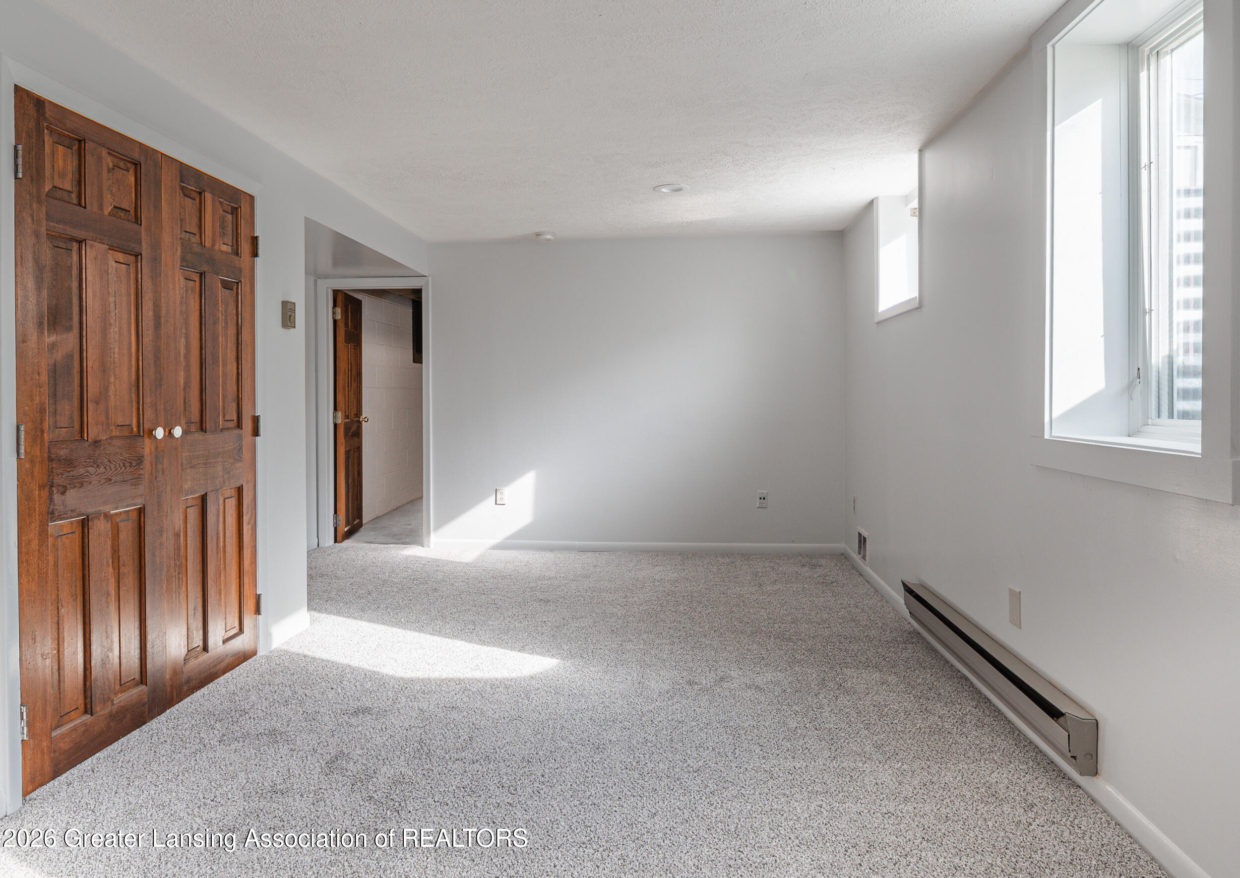 2711 Pleasant Grove Road Lansing, MI 48910 - Photo 19 of 31 Bed 4