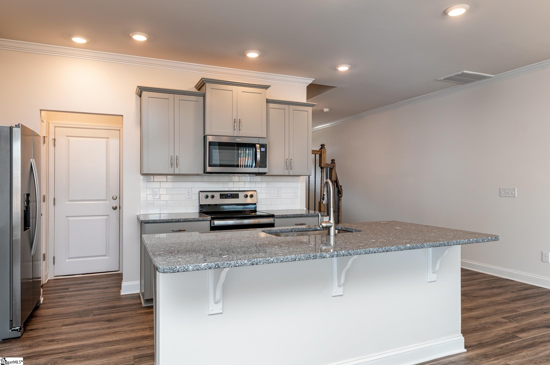 437 Yellow Fox Road Greer, SC 29650 - Photo 8 of 29