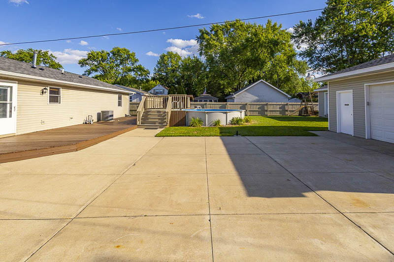 722 Capitol Road Valparaiso, IN 46385 - Photo 29 of 36 800x533