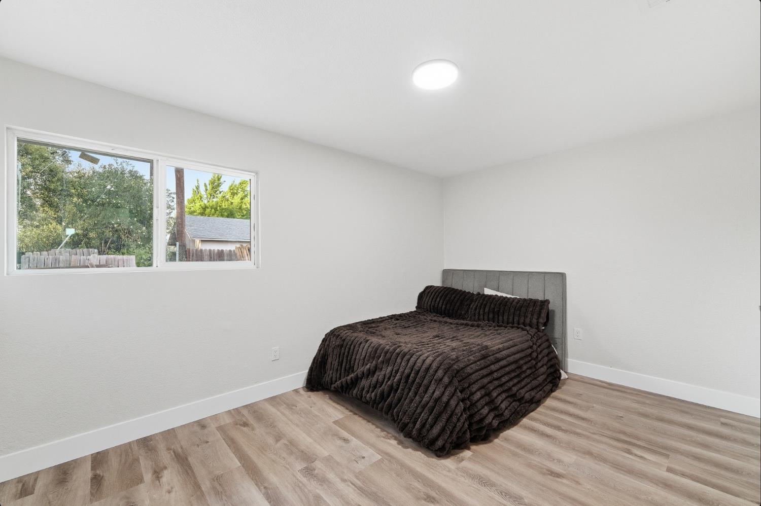 1117 Whitman Way Modesto, CA 95351 - Photo 8 of 12