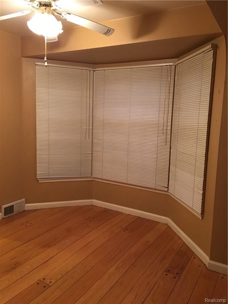 3985 Covert Road Waterford, MI 48328 - Photo 11 of 32 DRI.jpg