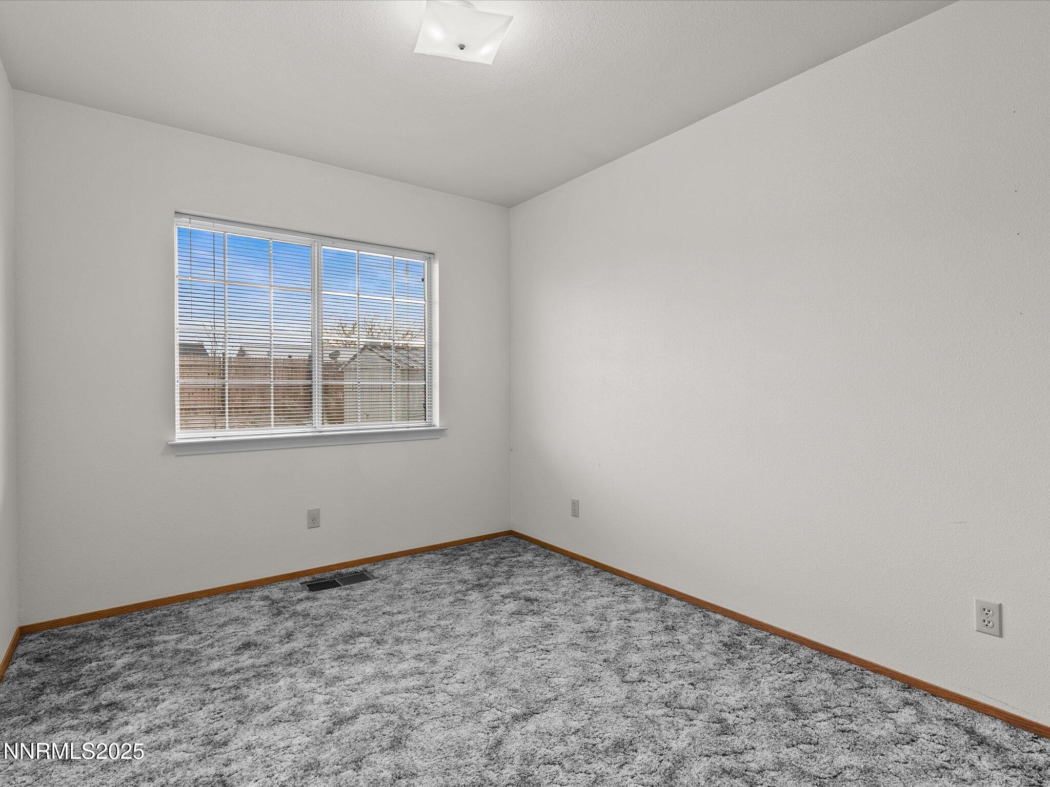 1951 Albert Street Fallon, NV 89406 - Photo 24 of 36 a big room with a window