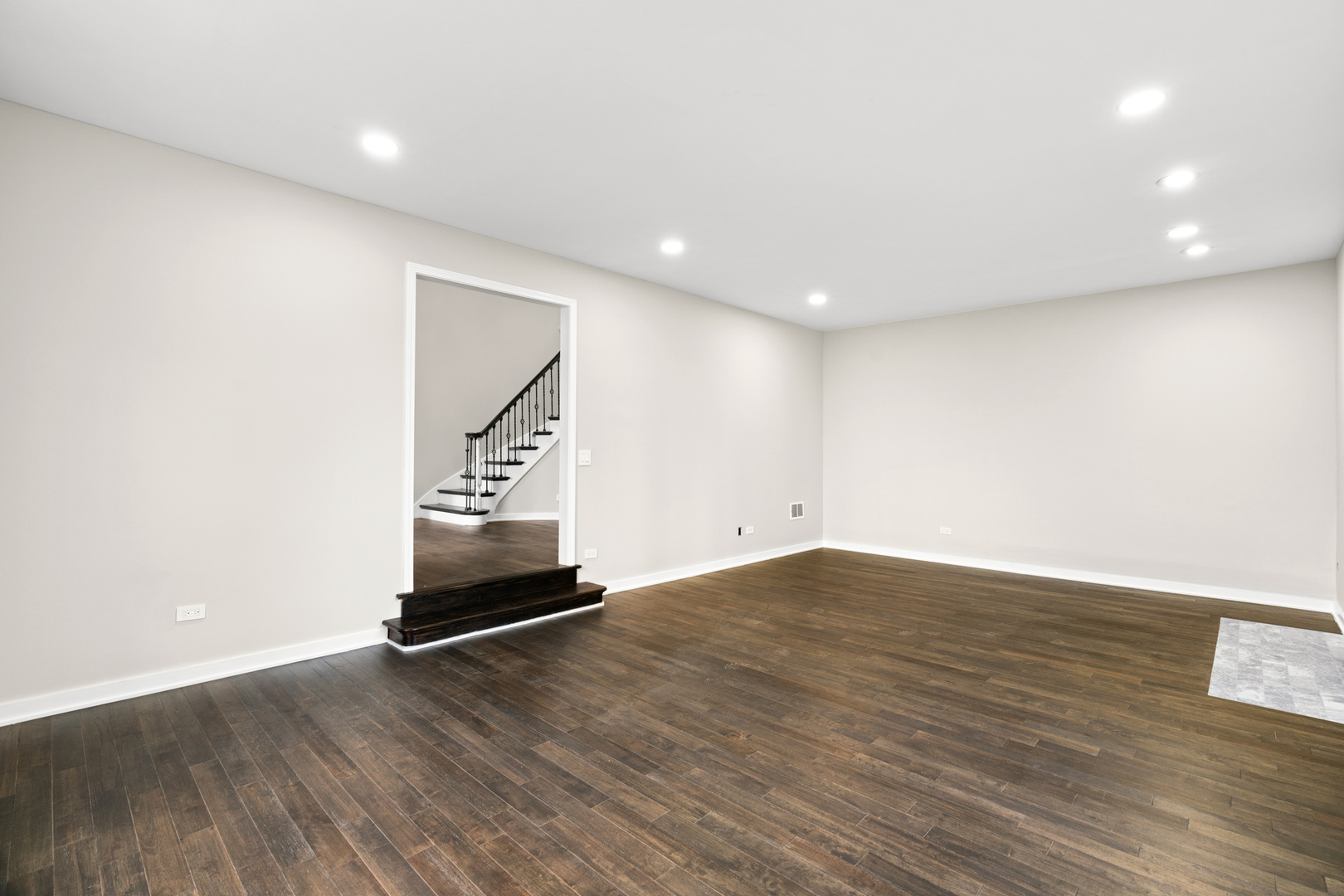 2500 Osage Drive Glenview, IL 60026 - Photo 48 of 77 an empty room with wooden floor and windows