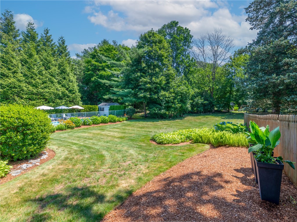 10 Ridgefield Drive East Greenwich, RI 02818 - Photo 34 of 38