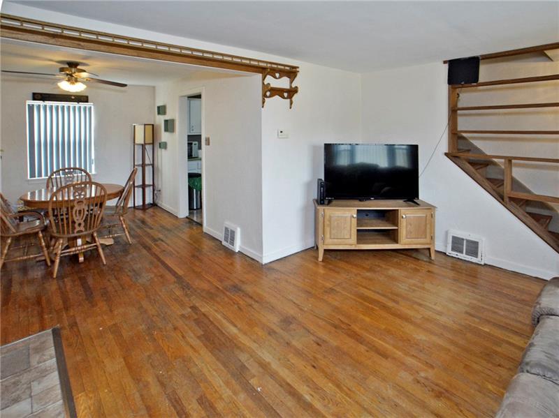 447 Agnew Road Jeannette, PA 15644 - Photo 11 of 23 Such great space.