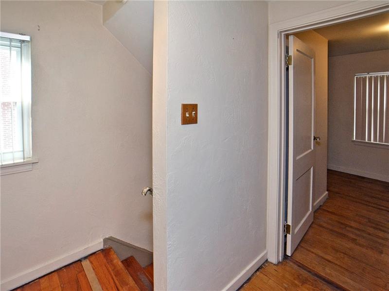 447 Agnew Road Jeannette, PA 15644 - Photo 15 of 23 Upper level landing/hallway