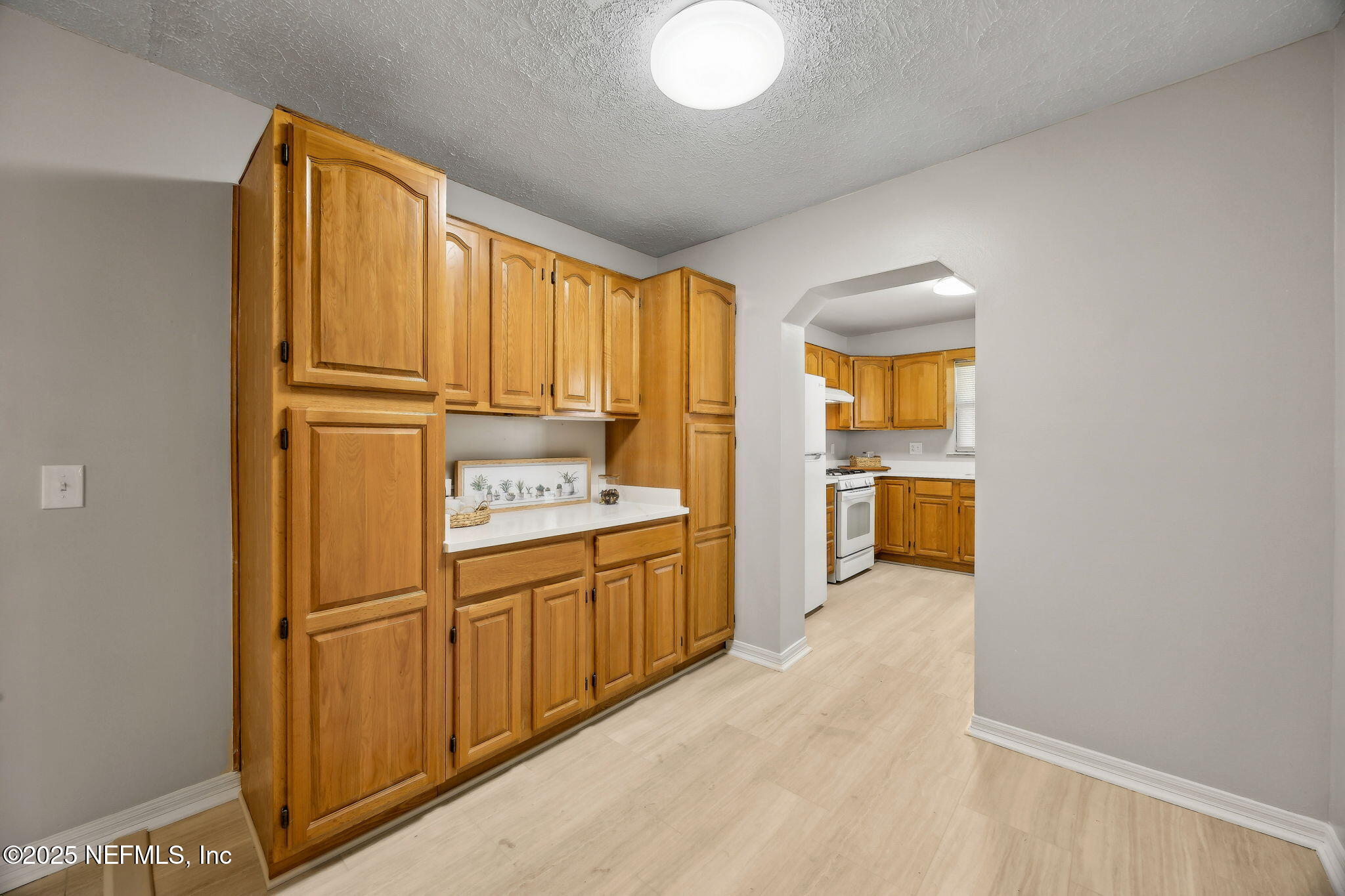 4718 Redstone Drive Jacksonville, FL 32210 - Photo 15 of 40 Kitchen