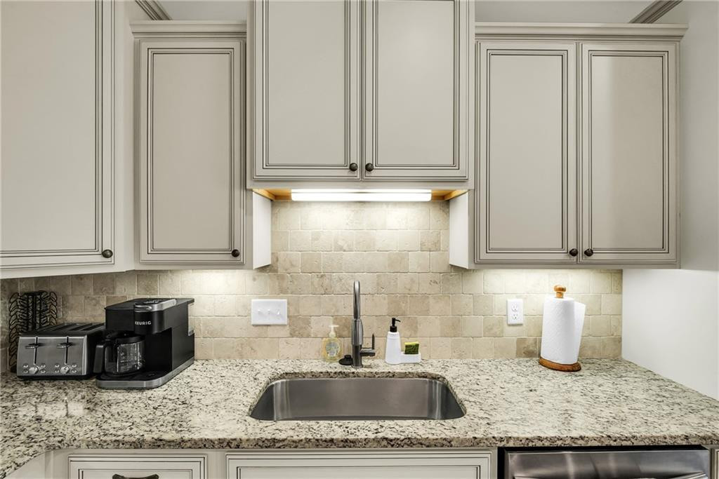 804 Mariners Circle St. Simons Island, GA 31522 - Photo 9 of 32 Photo 9