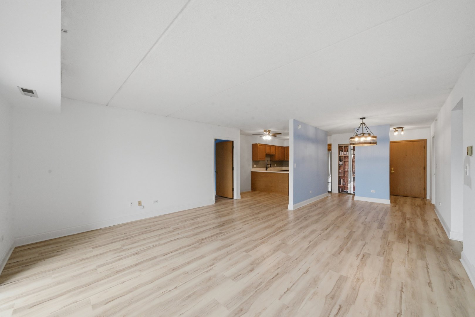 7414 West Irving Park Road, Unit 305 Norridge, IL 60706 - Photo 9 of 20