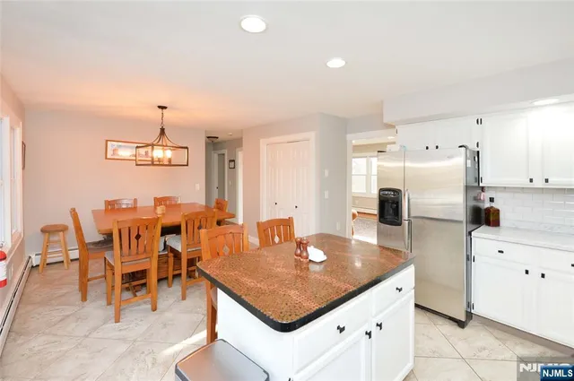 $3,000 | 13 Central Avenue, Unit 1, Allendale, NJ 07401