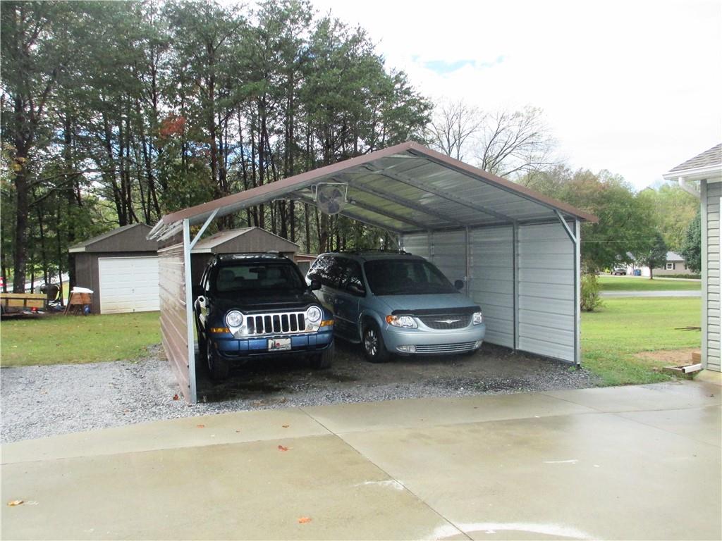 4249 Lee Cline Road Conover, NC 28613 - Photo 14 of 31 Gallery Image 14