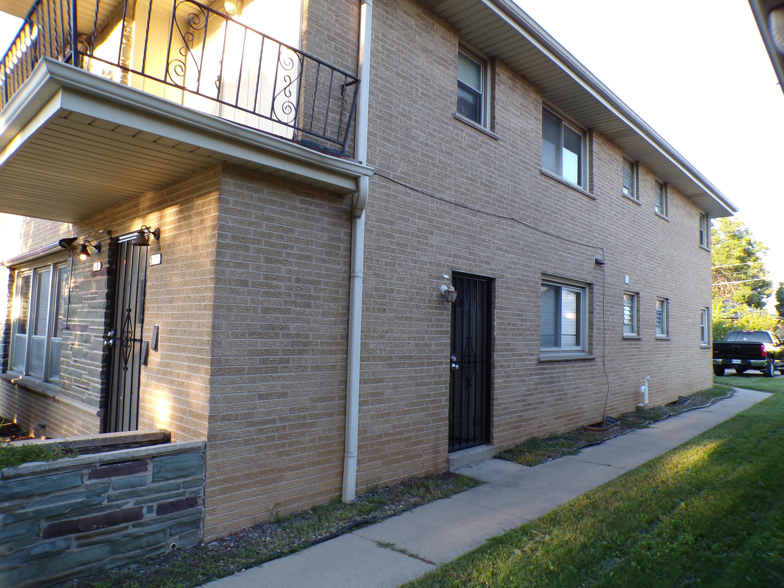 3950 North 68th Street, Unit 3952 Milwaukee, WI 53216 - Photo 13 of 64 100_0210