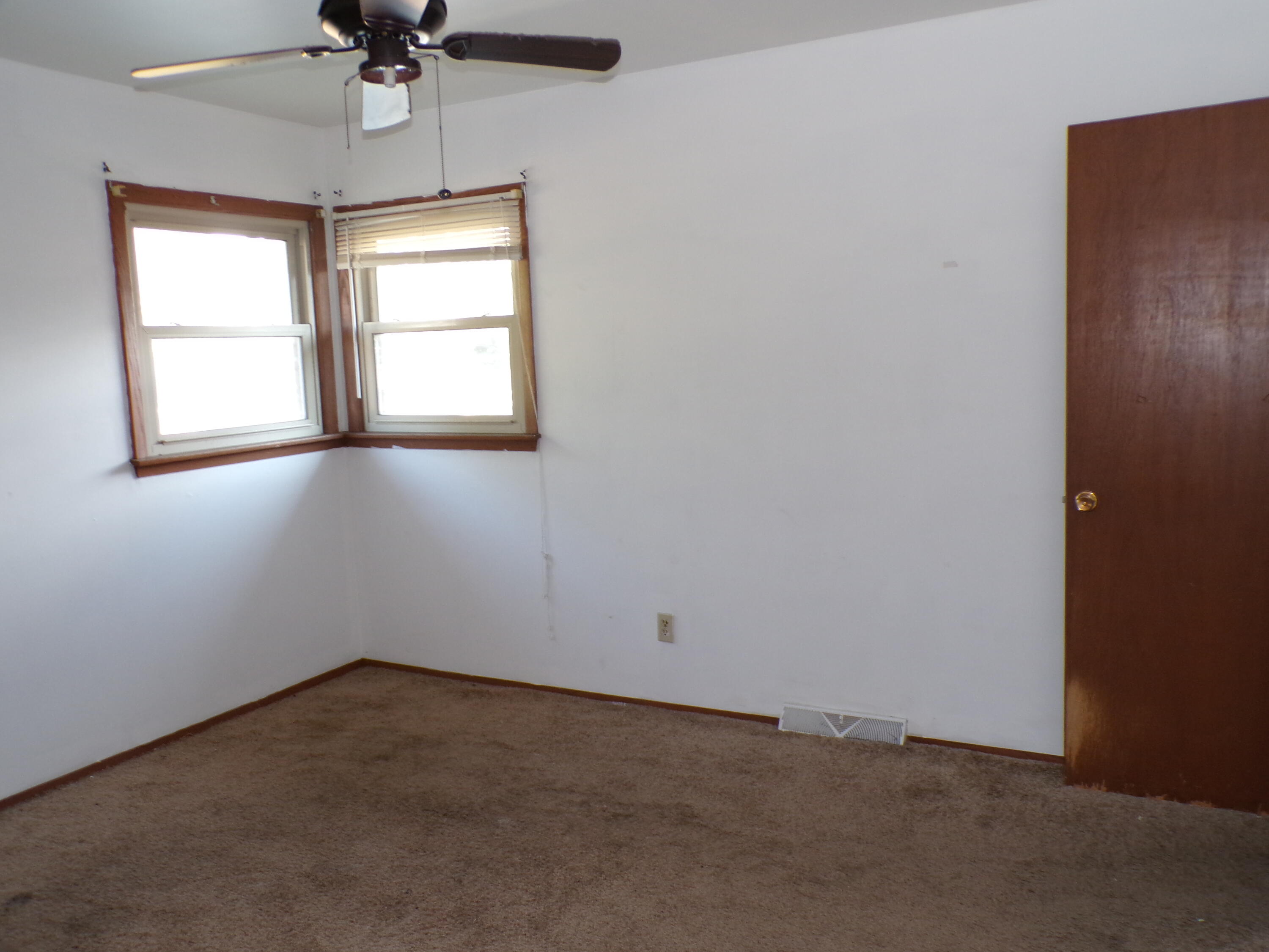 3950 North 68th Street, Unit 3952 Milwaukee, WI 53216 - Photo 31 of 64 100_0163