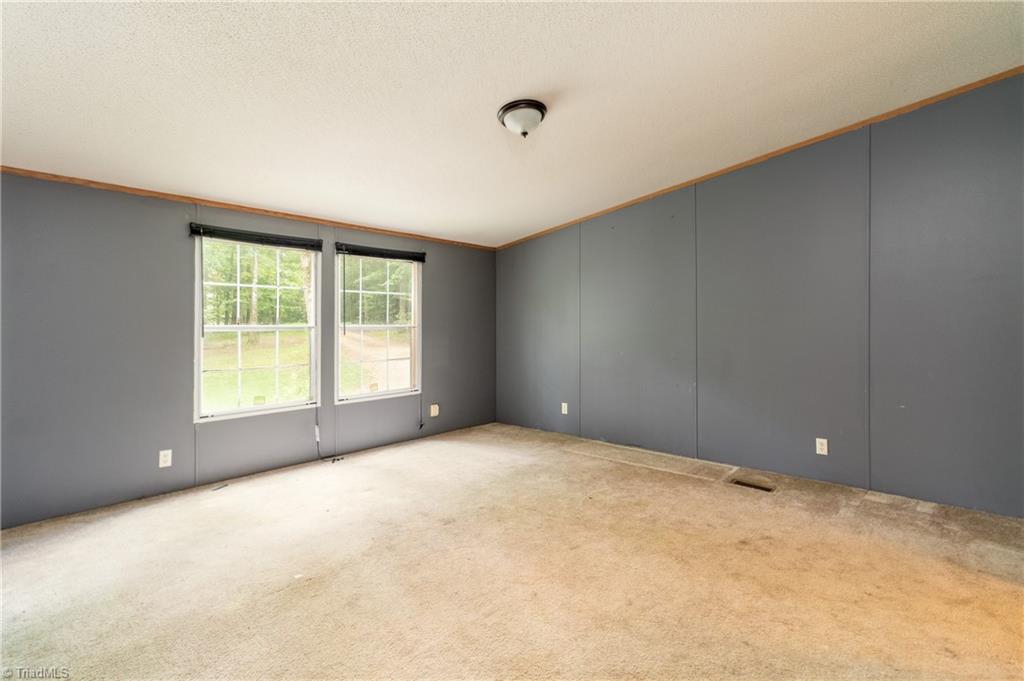 3940 Friendship Patterson Mill Road Burlington, NC 27215 - Photo 27 of 38 Primary bedroom