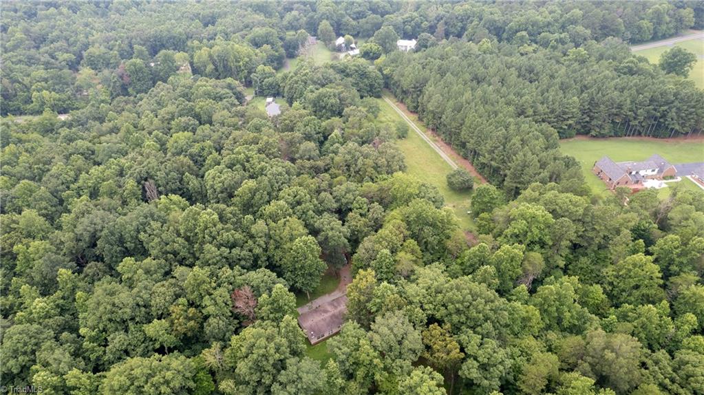 3940 Friendship Patterson Mill Road Burlington, NC 27215 - Photo 5 of 38 Gallery Image 5