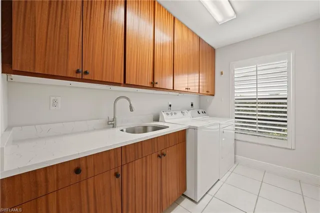 $997,500 | 1203 Foxfire Lane, Naples, FL 34104