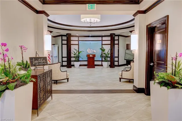 $997,500 | 1203 Foxfire Lane, Naples, FL 34104