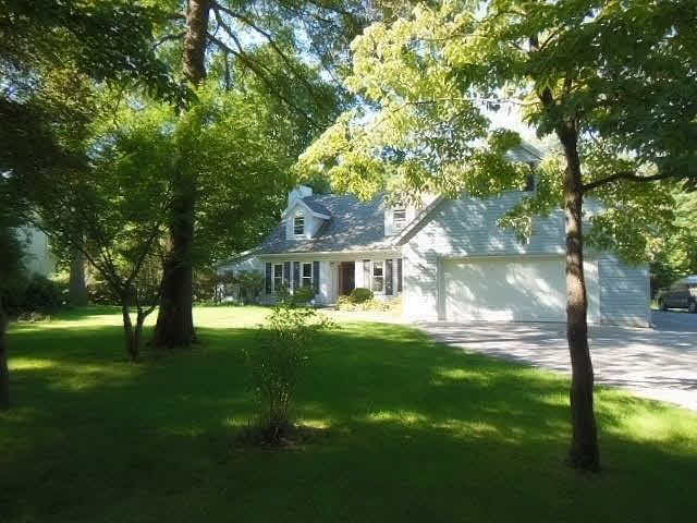 7593 Summerfield Road Lambertville, MI 48144 - Photo 2 of 20 20367482-1.JPG