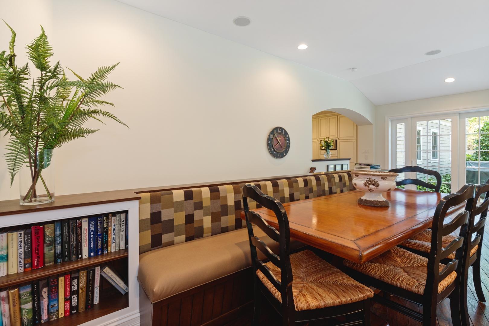 1166 Inverlieth Road Lake Forest, IL 60045 - Photo 10 of 35