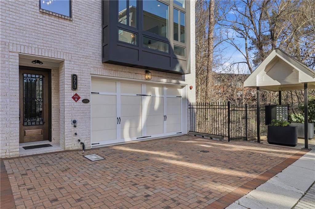 773 Lenox Lane Atlanta, GA 30324 - Photo 4 of 54