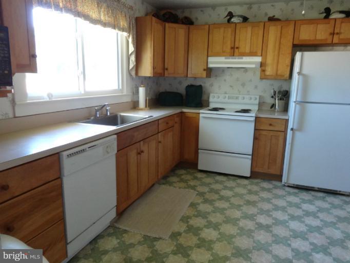 23376 Grampton Road Clements, MD 20624 - Photo 21 of 23 Kitchen
