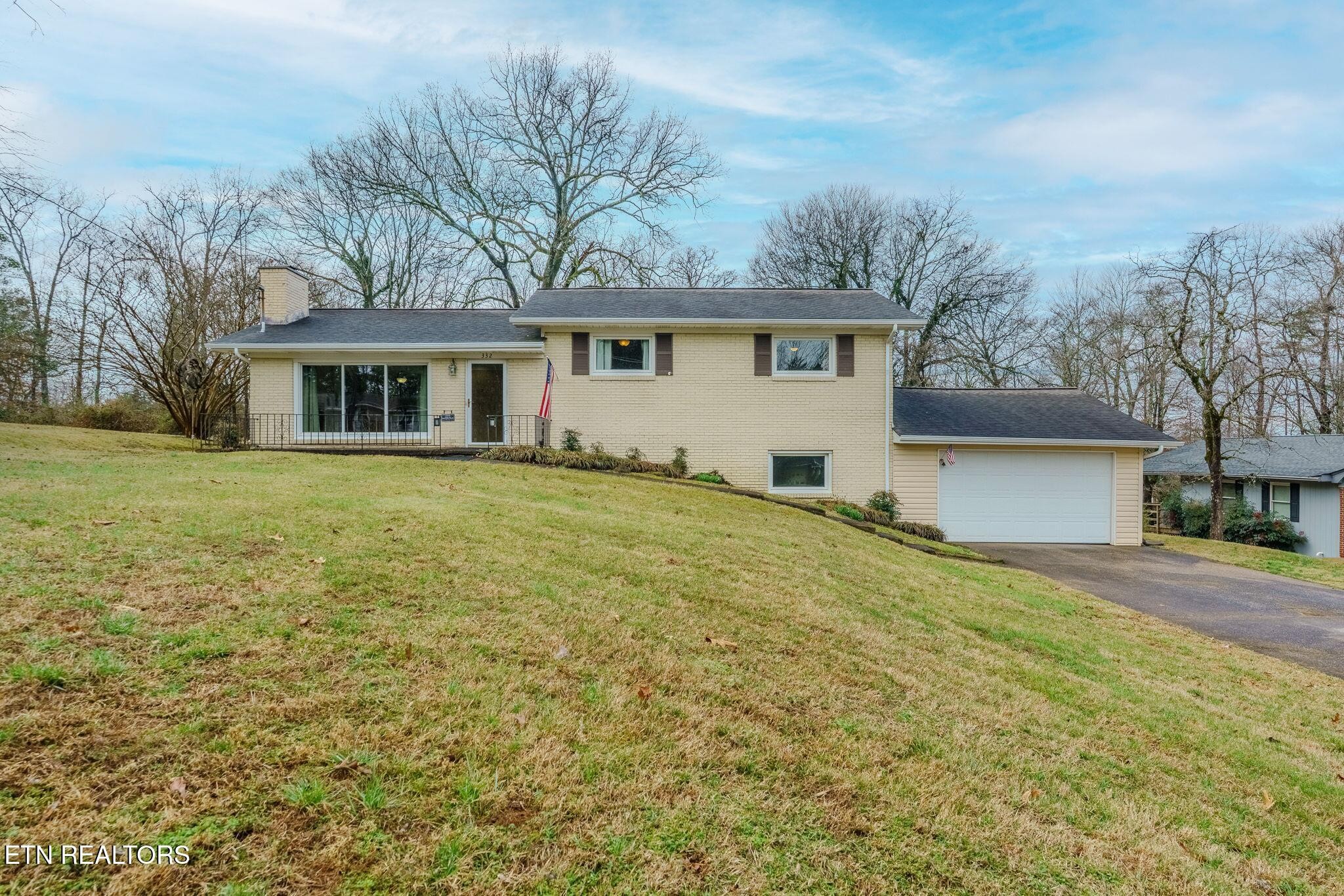 332 Crestview Road Knoxville, TN 37934 - Photo 1 of 38 Gallery Image 1