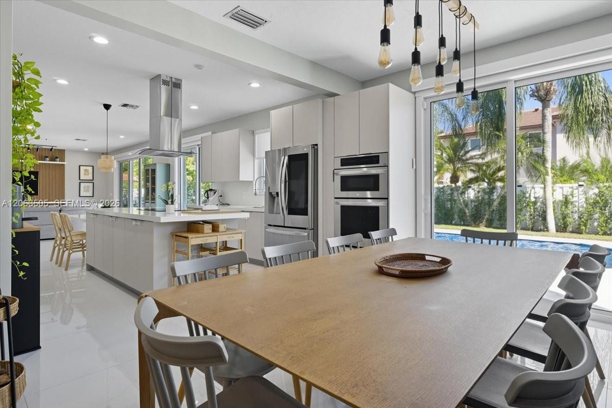 347 Fairmont Road Weston, FL 33326 - Photo 13 of 42