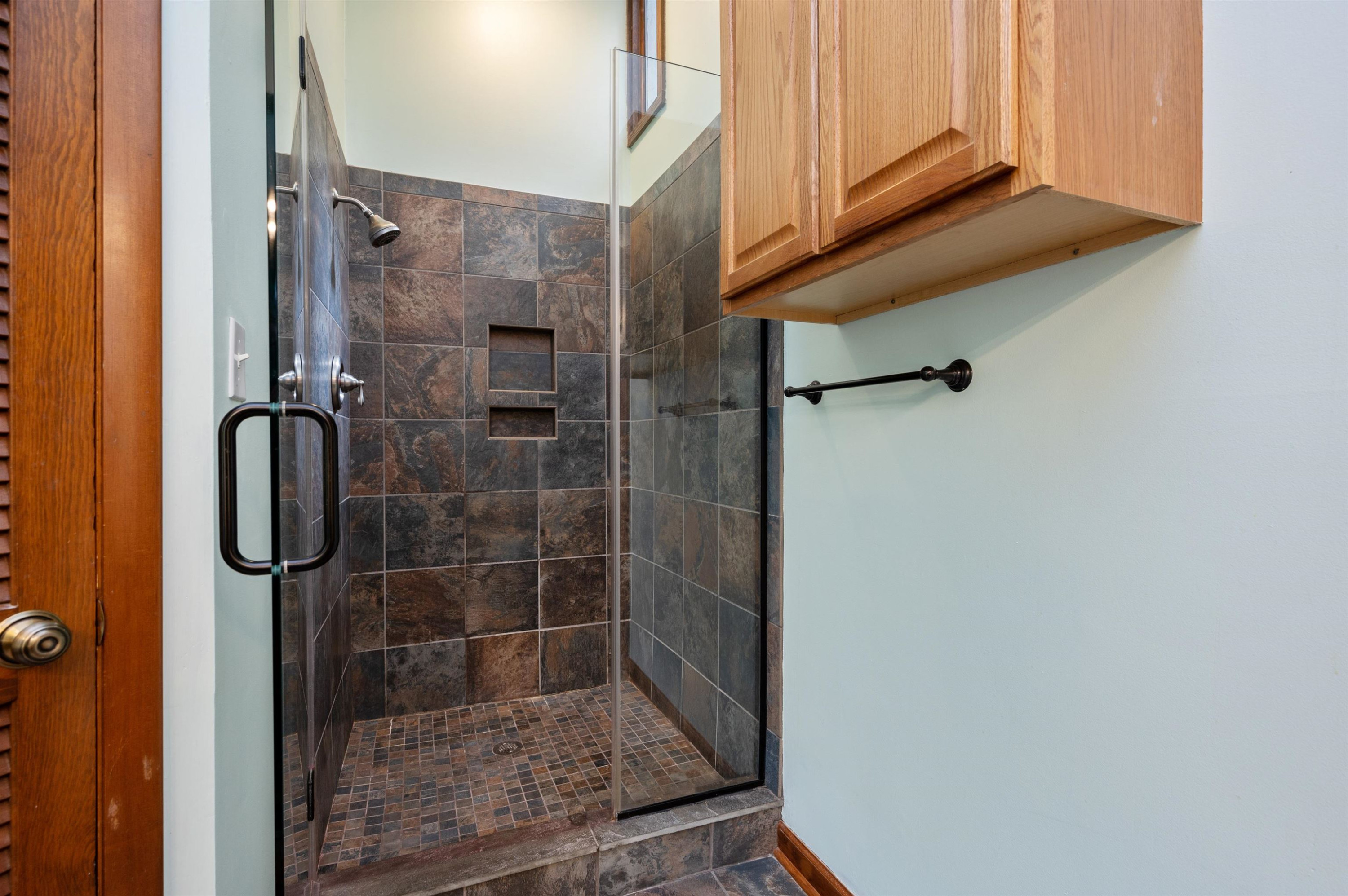 4321 Southwind Drive Raleigh, NC 27613 - Photo 22 of 31 Primary Bath