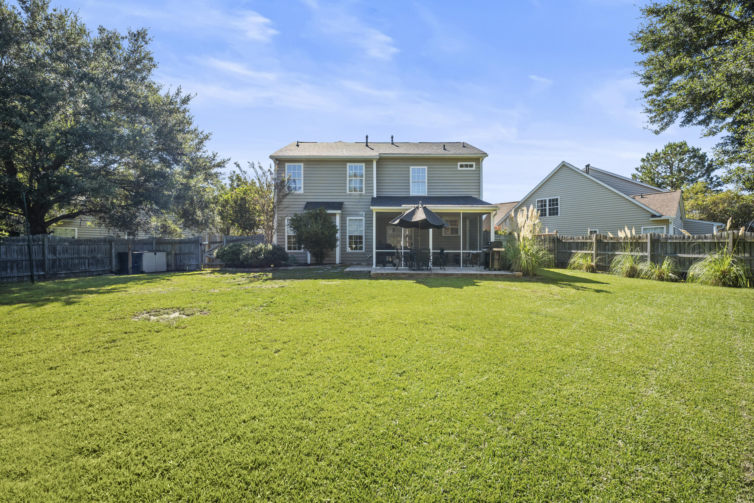 1676 Jorrington Street Mount Pleasant, SC 29466 - Photo 28 of 36 P1070668