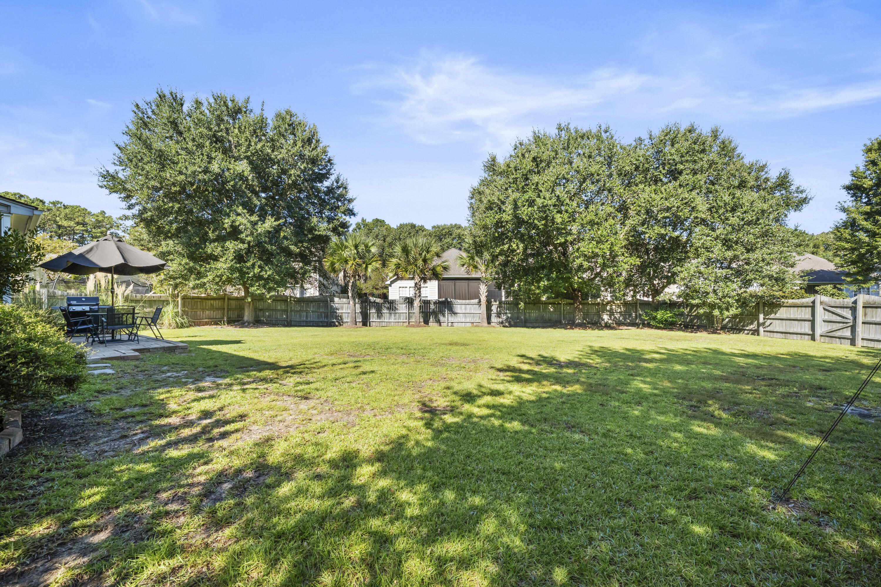 1676 Jorrington Street Mount Pleasant, SC 29466 - Photo 30 of 36 P1070670