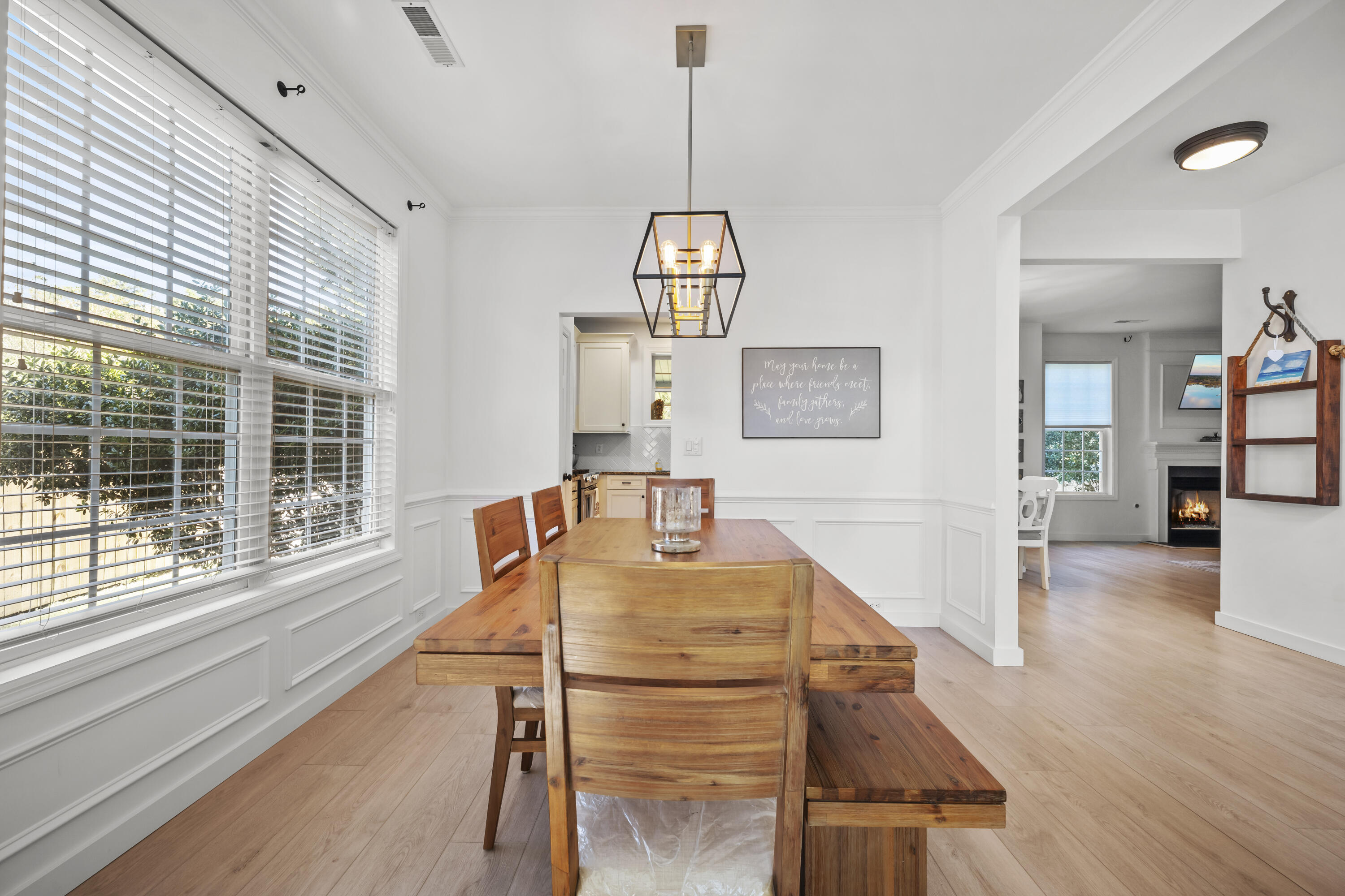 1676 Jorrington Street Mount Pleasant, SC 29466 - Photo 5 of 36 P1070519