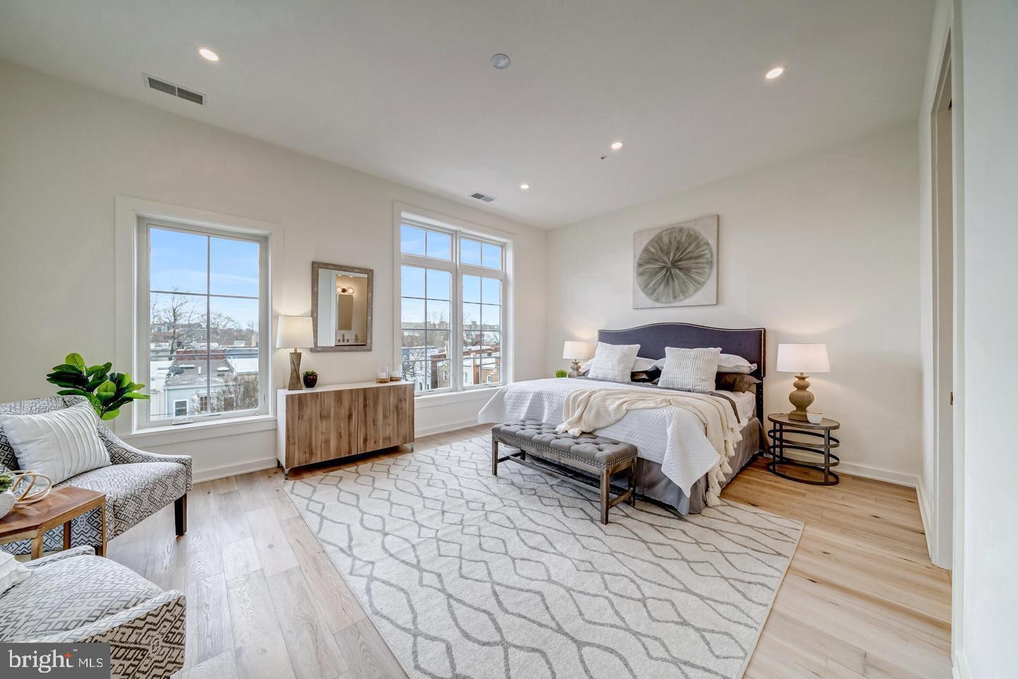 442.5 R Street Northwest, Unit B Washington, DC 20001 - Photo 12 of 25 Serene Primary Suite w/ 10 ft. Ceilings