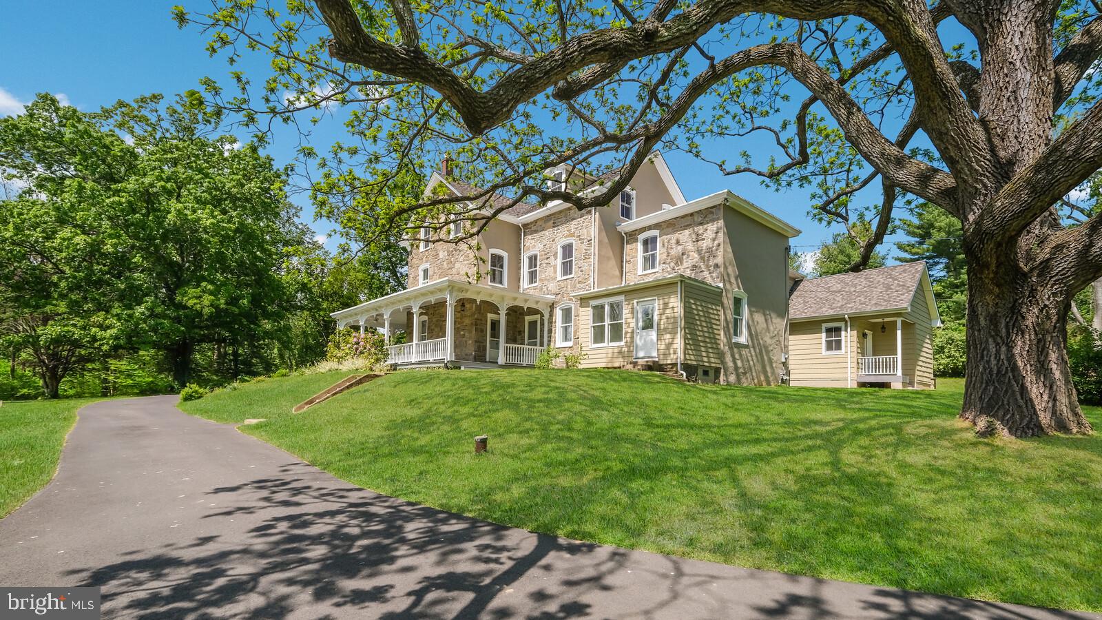 224 Moredon Road Huntingdon Valley, PA 19006 - Photo 4 of 82 Gallery Image 4