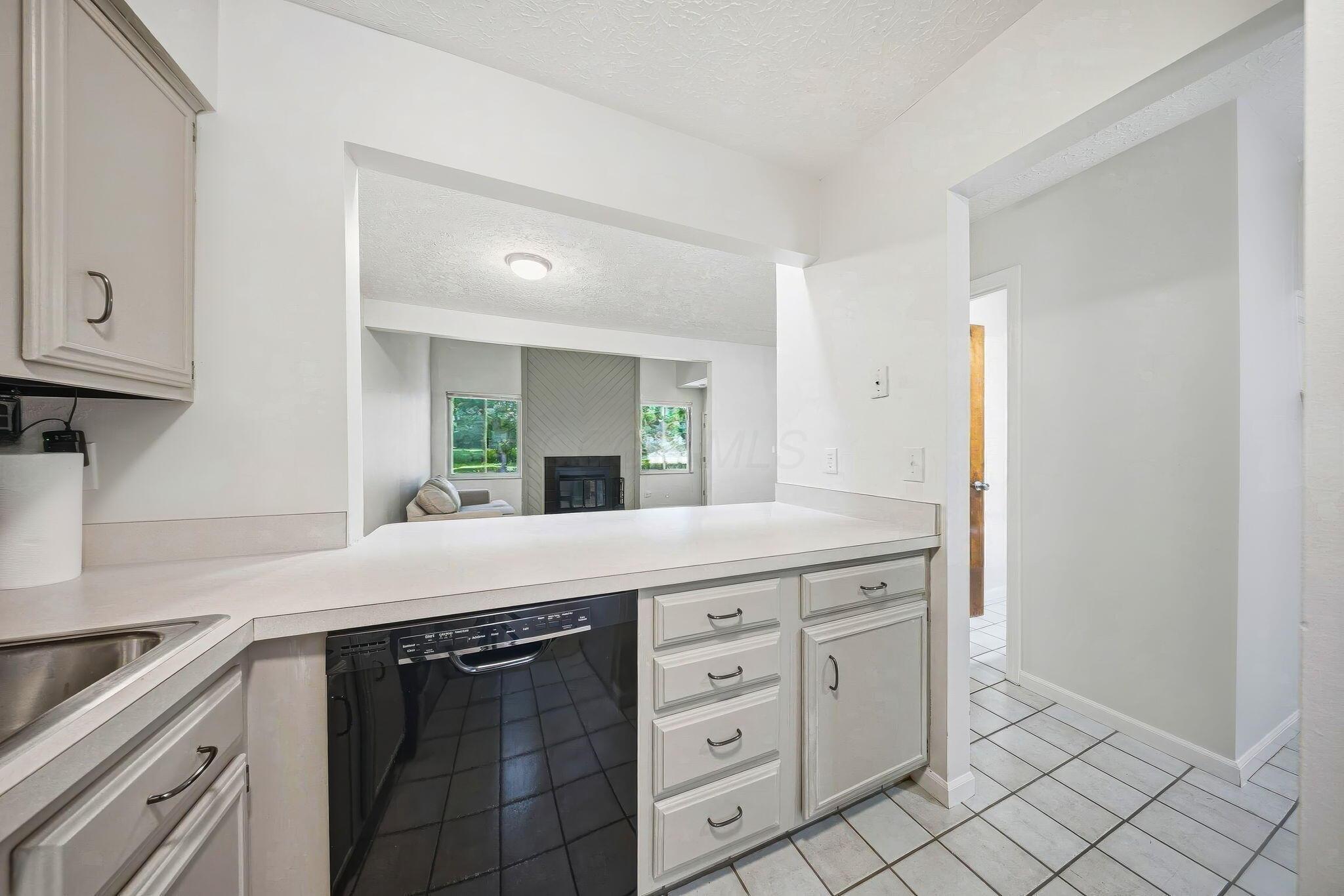 400 Fenway Road, Unit A Columbus, OH 43214 - Photo 12 of 53
