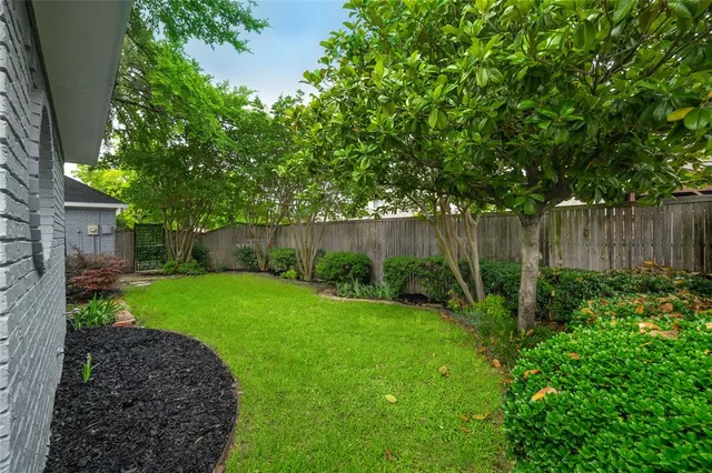 $645,000 | 2049 Belgium Drive, Plano, TX 75025