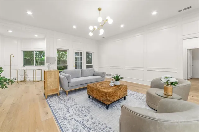 $645,000 | 2049 Belgium Drive, Plano, TX 75025