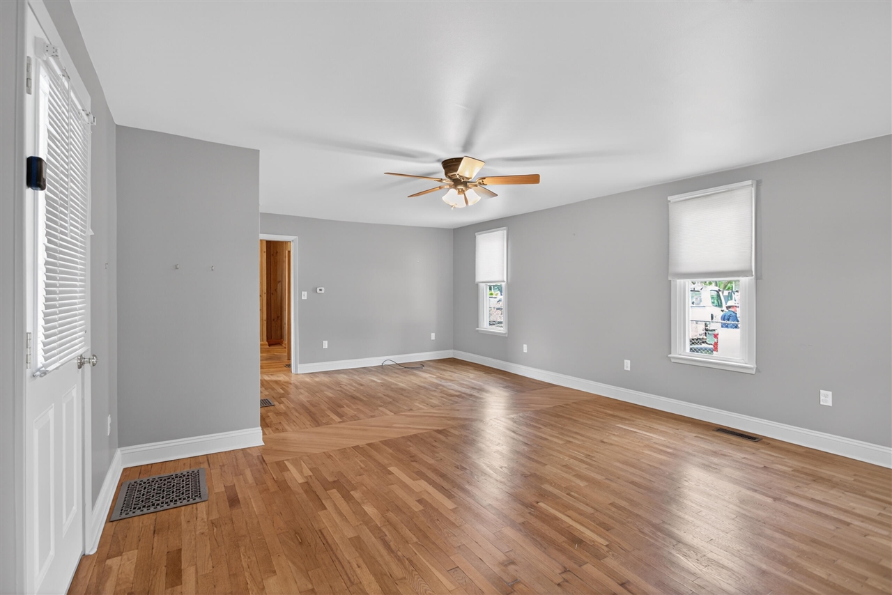 709 Detroit Street Jackson, MI 49201 - Photo 30 of 38