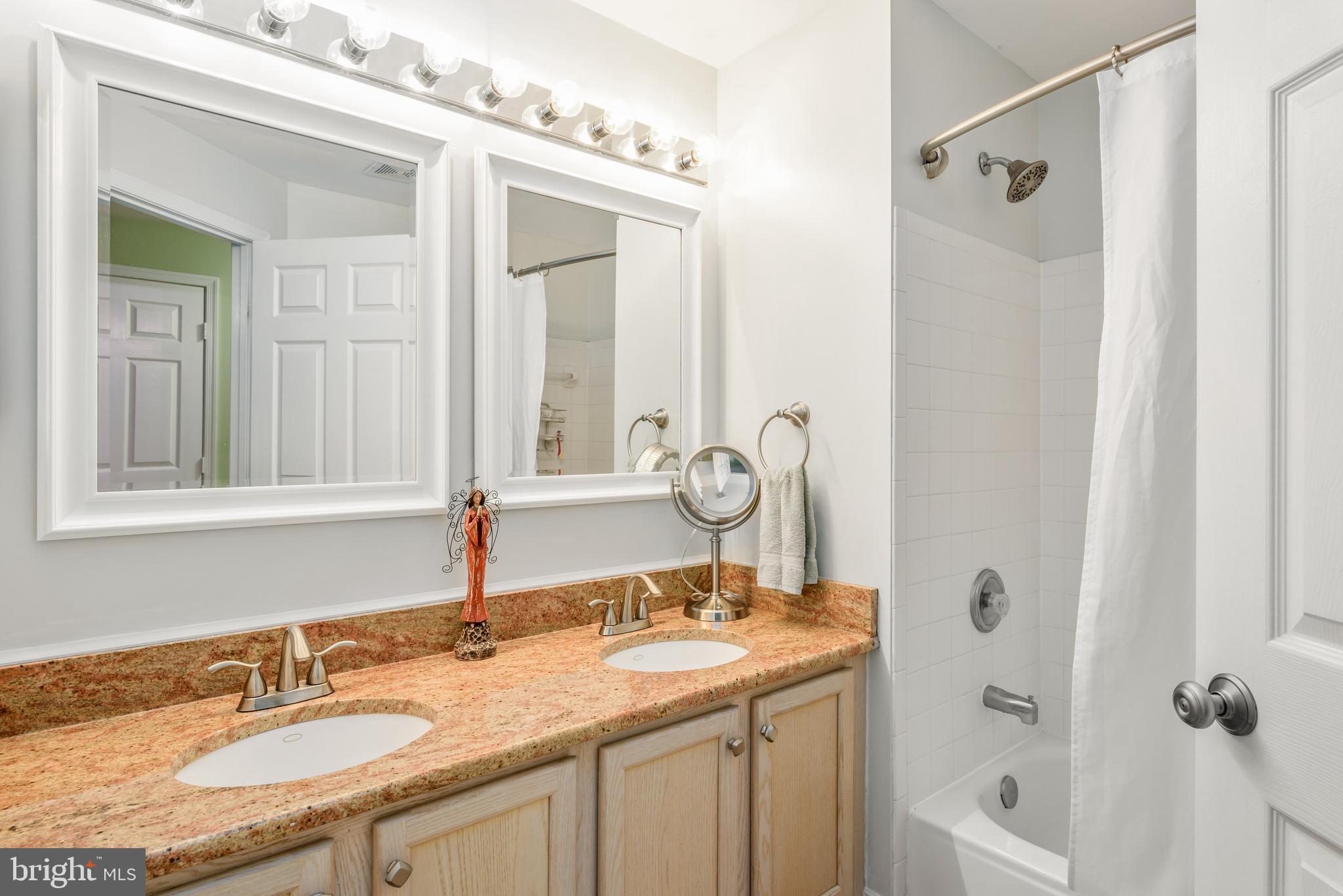 11400 Windleaf Court, Unit M Reston, VA 20194 - Photo 18 of 24